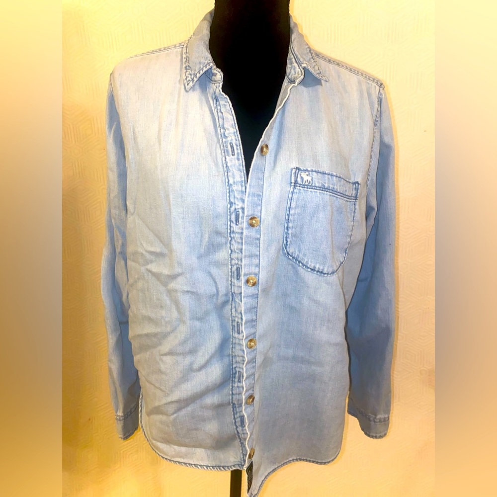 Ladies denim Abercrombie button up